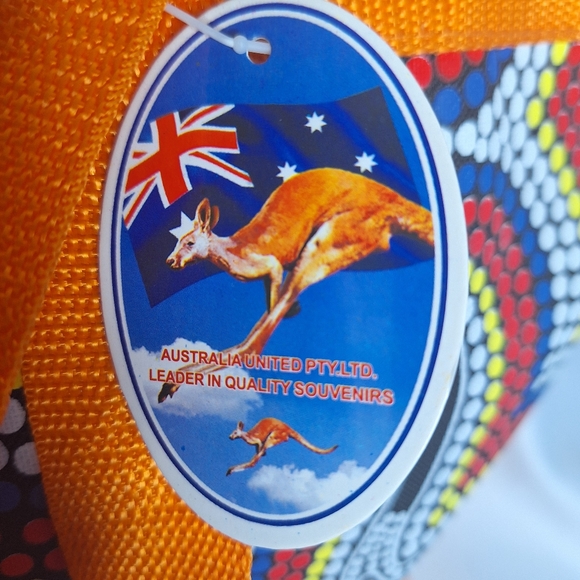 NWT "The Land Down Under" reuseable shopper and tote. - Picture 10 of 12